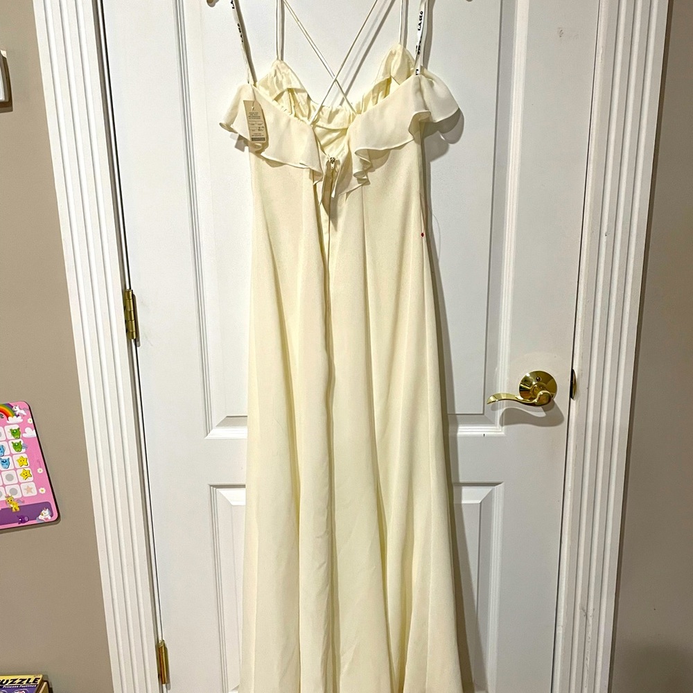 Cream colored dress size 9